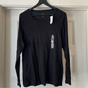 GAP black “favorite” long sleeve Tee.